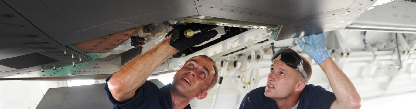 LĂCĂTUŞ CONSTRUCŢII STRUCTURI AERONAVE-Deschidere curs Braşov În luna Noiembrie vom organiza deschiderea pentru un nou curs LĂCĂTUŞ CONSTRUCŢII STRUCTURI AERONAVE