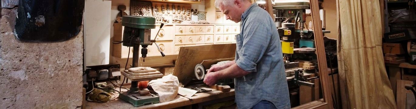 DULGHER - TÂMPLAR - PARCHETAR În perioada 23-25.04.2019, vom organiza o noua sesiune de evaluari (examene) în vederea certificării competențelor profesionale în calificarea DULGHER - TÂMPLAR - PARCHETAR

