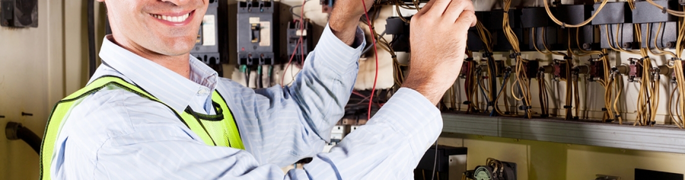 MAISTRU ELECTRICIAN ÎN CONSTRUCŢII-Deschidere curs Bucureşti  În luna IANUARIE vom organiza deschiderea pentru un nou curs MAISTRU ELECTRICIAN ÎN CONSTRUCŢII